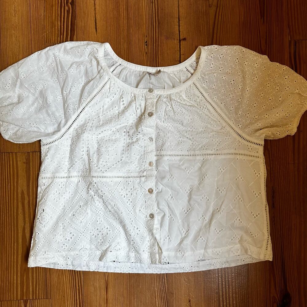 Faherty White Eyelet Button-Front Short Sleeve Blouse
